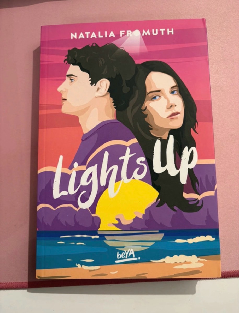 Lights up