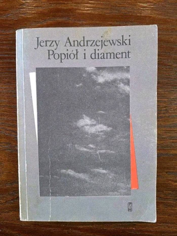 Popiół i diament