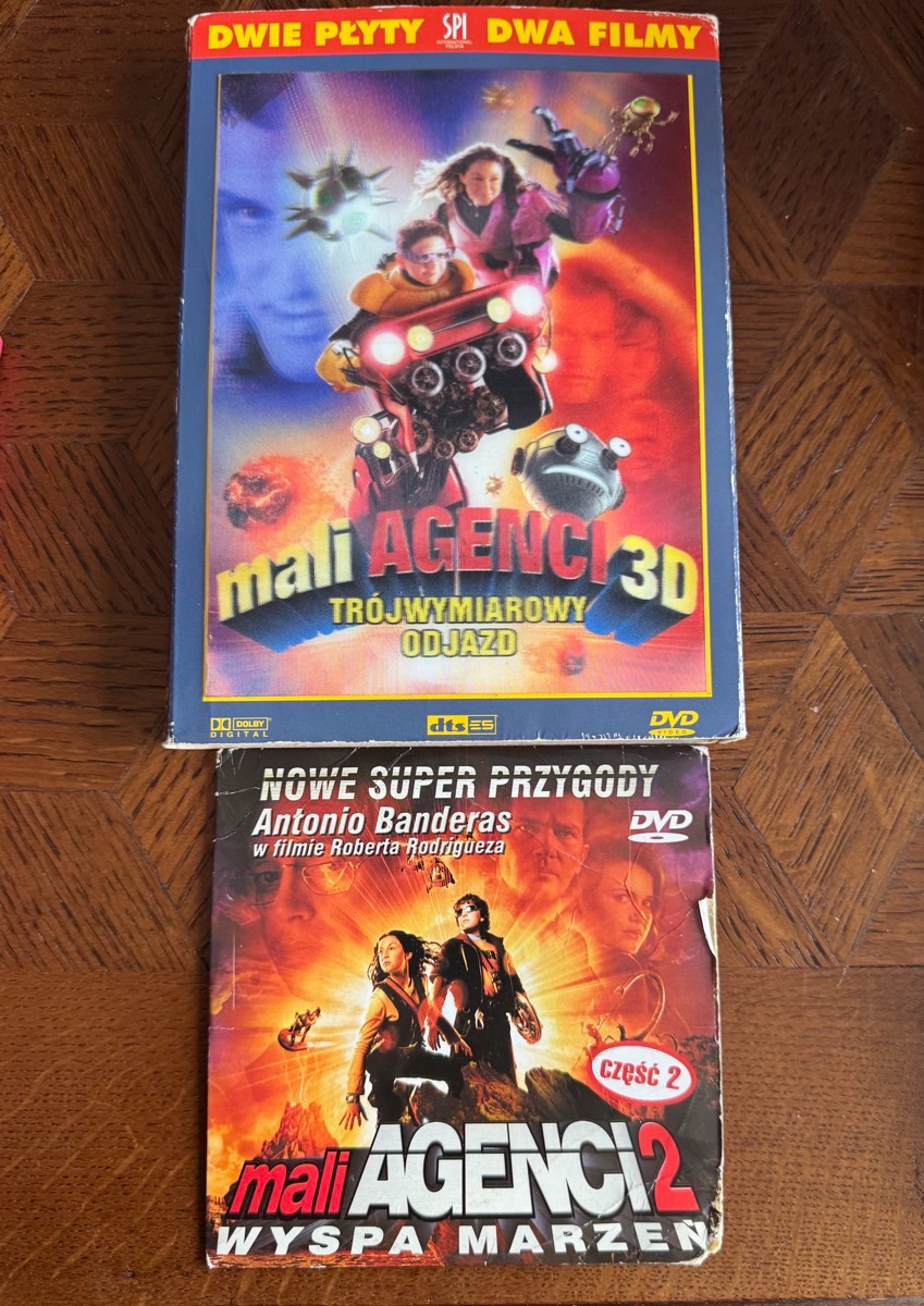 Mali Agenci 3D, Mali Agenci 1 i 2