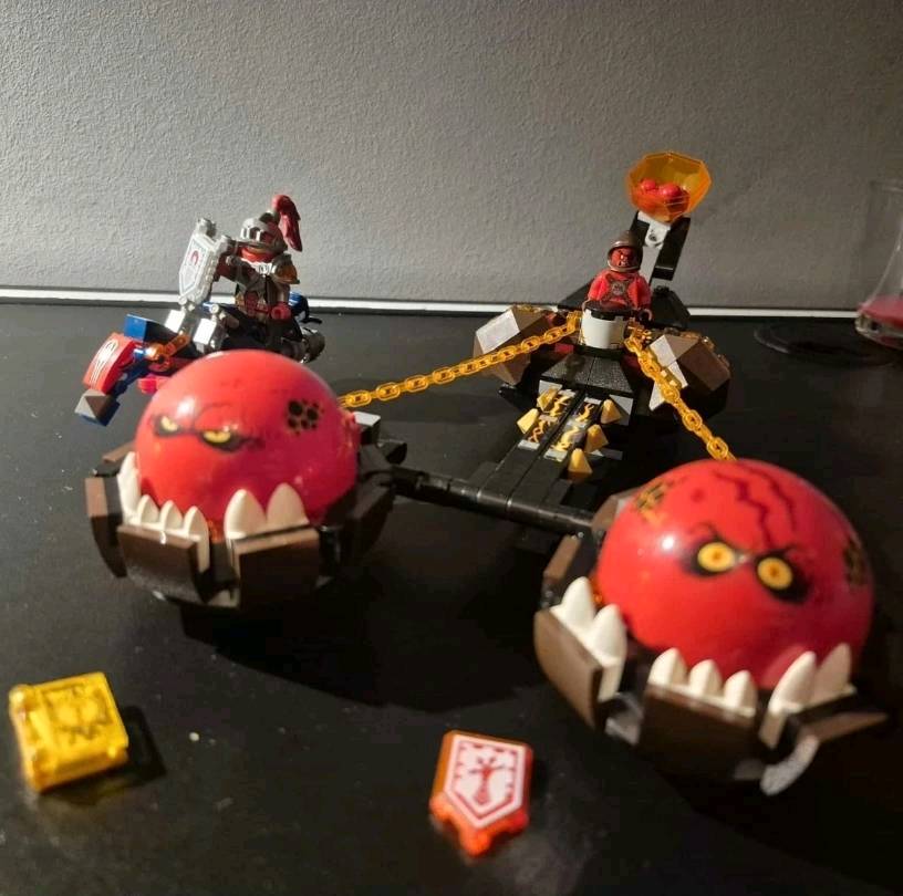 Lego Nexo Knights Rydwan Władcy Bestii