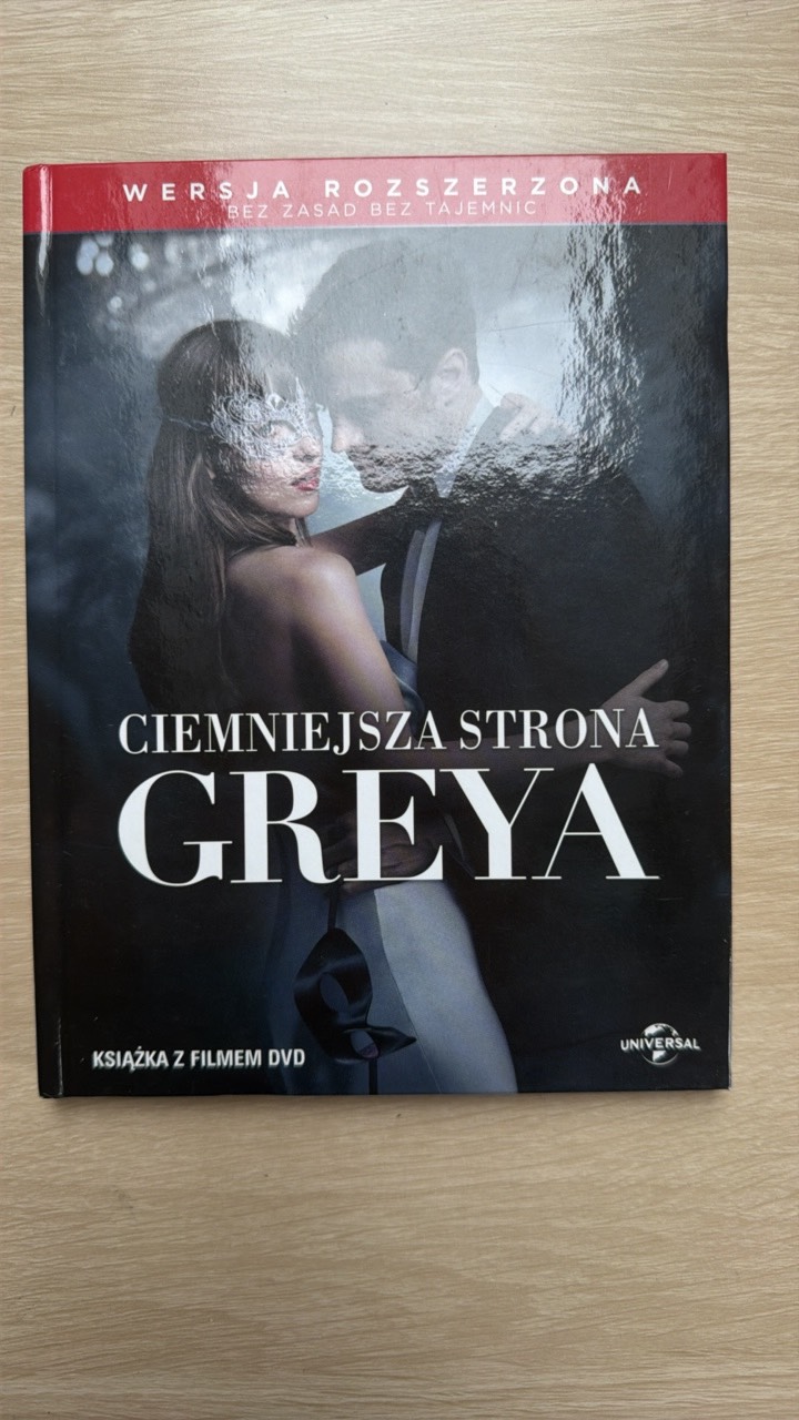 Ciemniejsza strona greya 