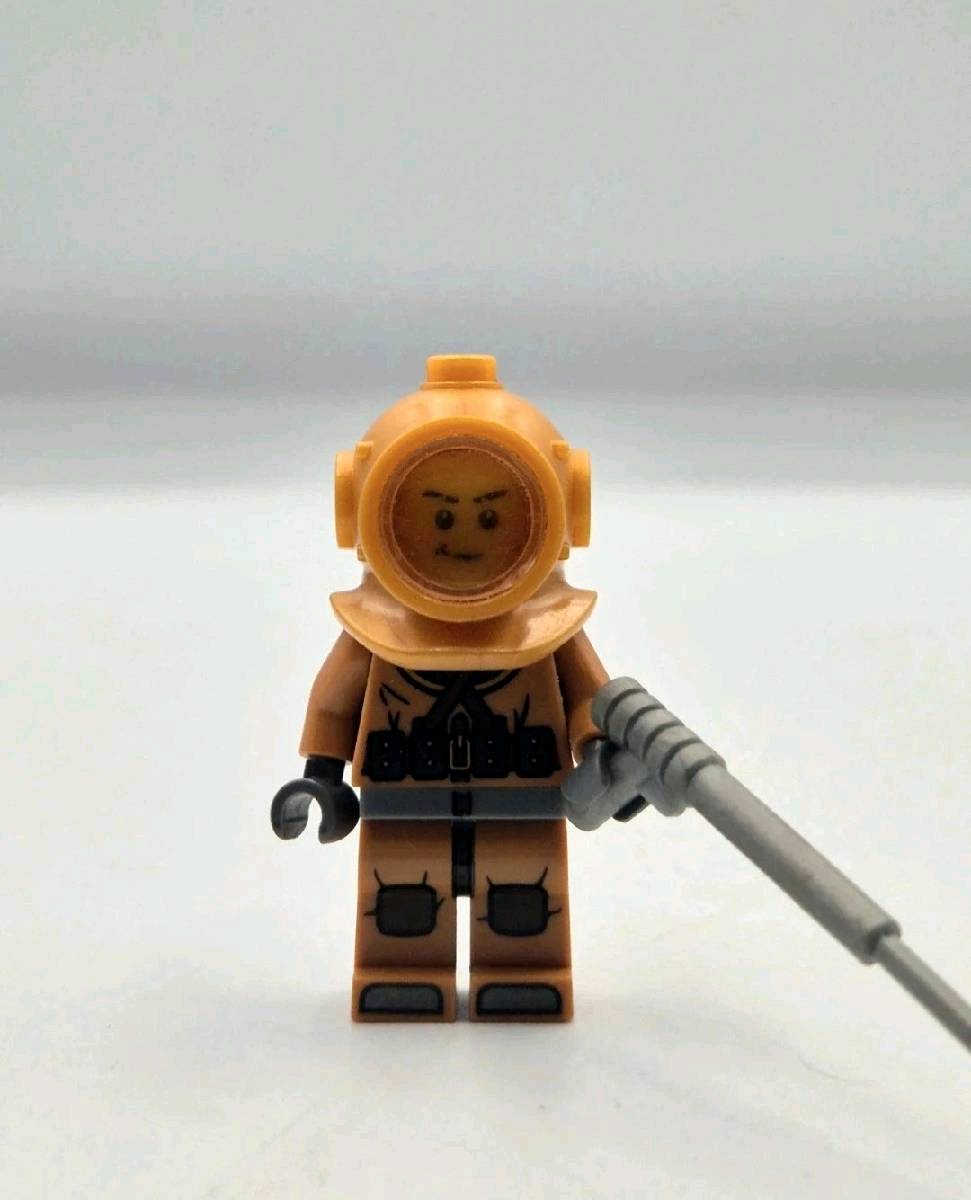 Lego CMF nurek głębinowy