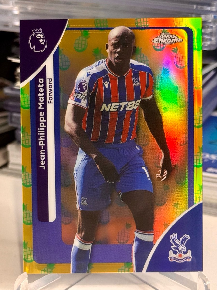 Jean-Philippe Mateta Crystal Palace karta kolekcjonerska Topps Chrome Premier Pineapple Refractor