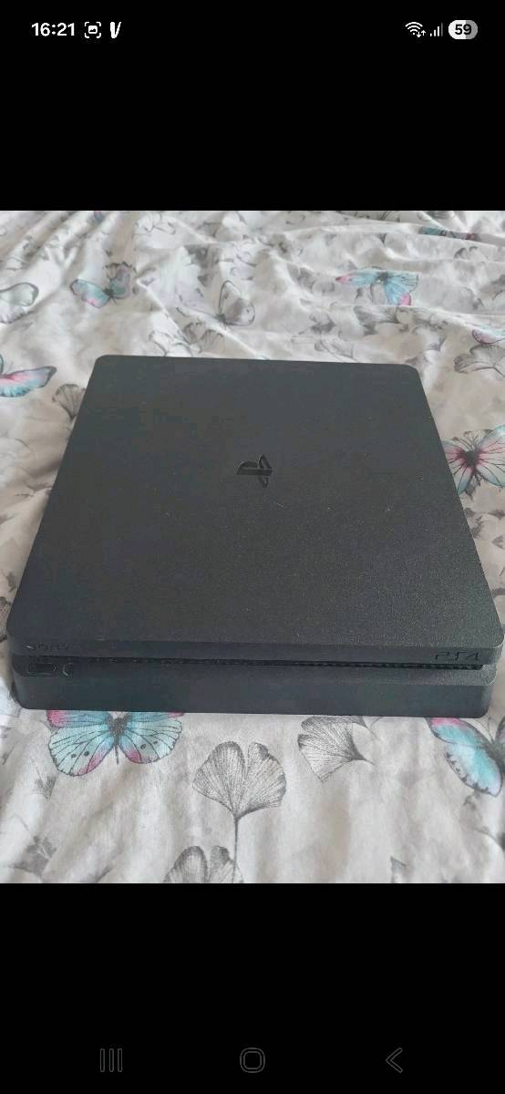 Konsola ps4 slim 1 tb fifa 20