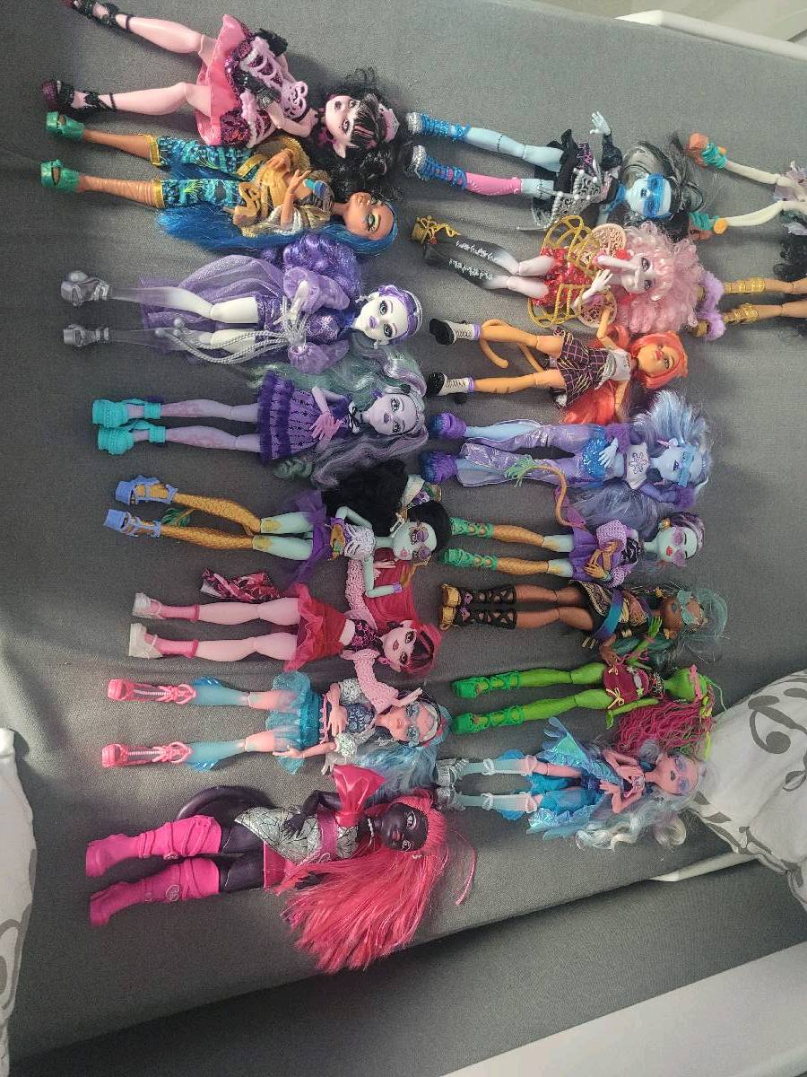 Zestaw: Kolekcja lalek monster high +1