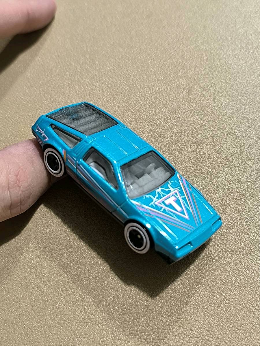 DMC Delorean Hot Wheels