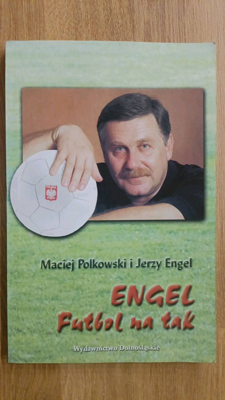 Engel : futbol na tak