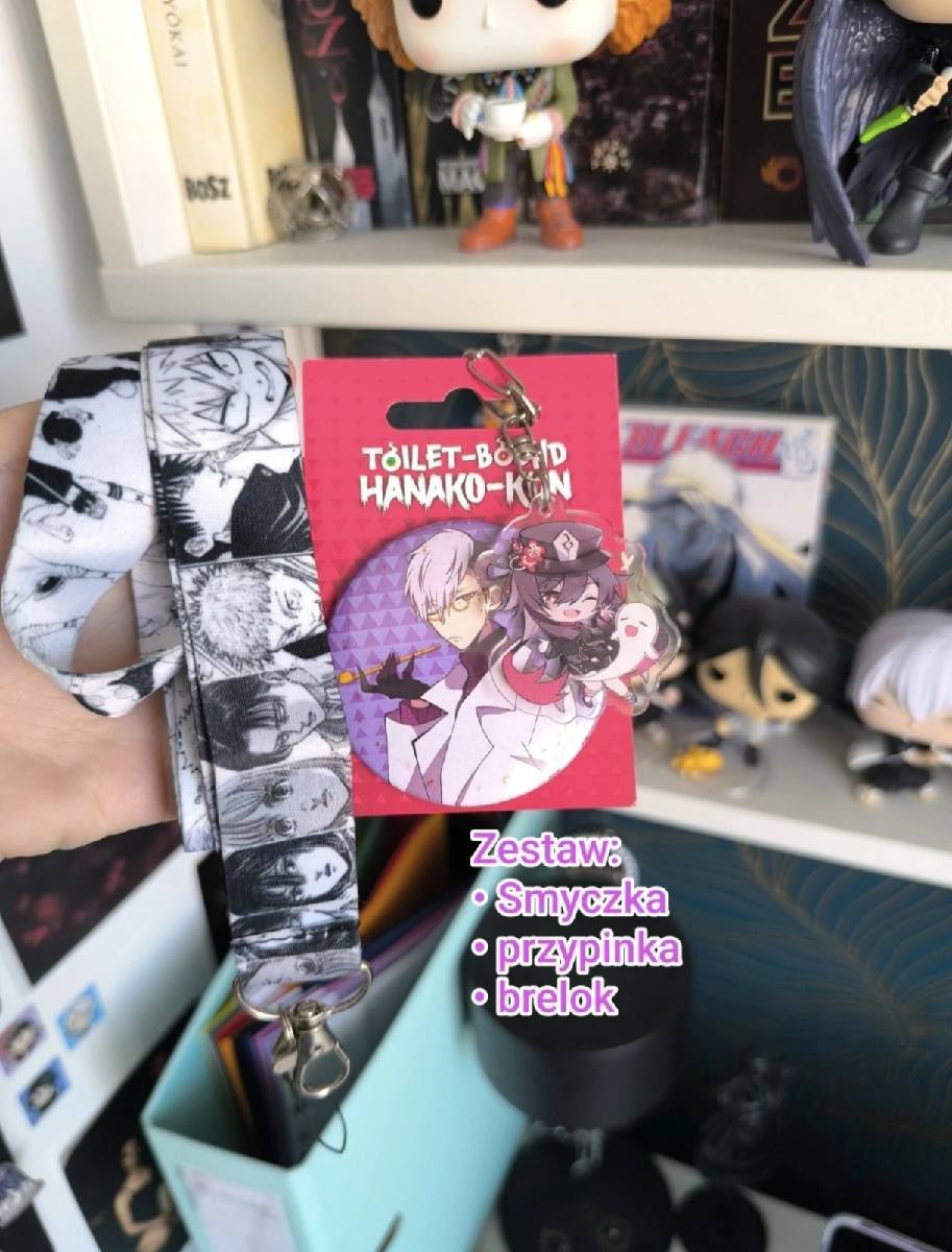 Brelok, przypinka i smyczka anime