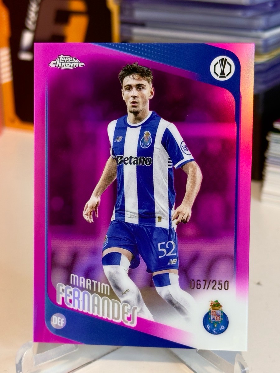 Topps Chrome FC Porto trading card Martim Fernandes, number 62, 067/250