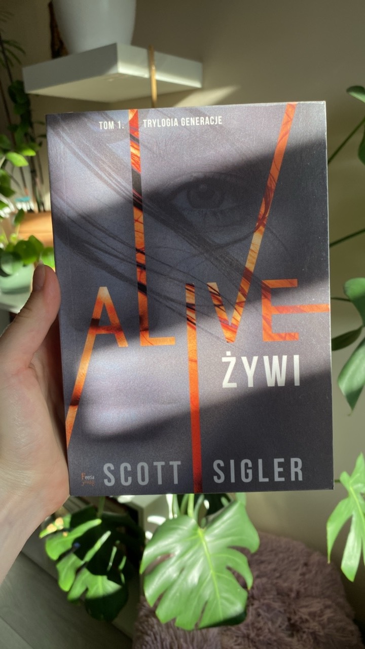 Alive = Żywi
