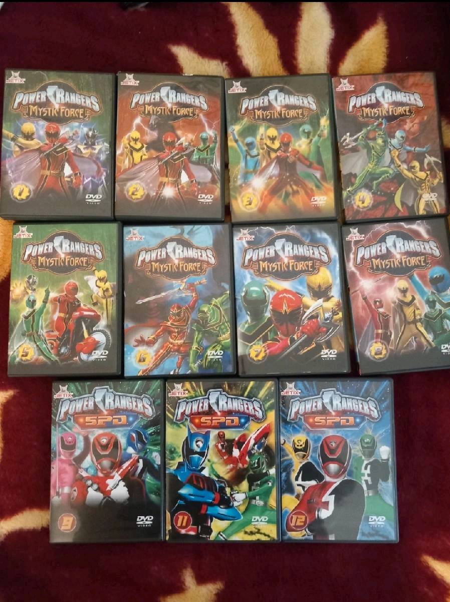 Power Rangers, 11 płyt DVD z serialem