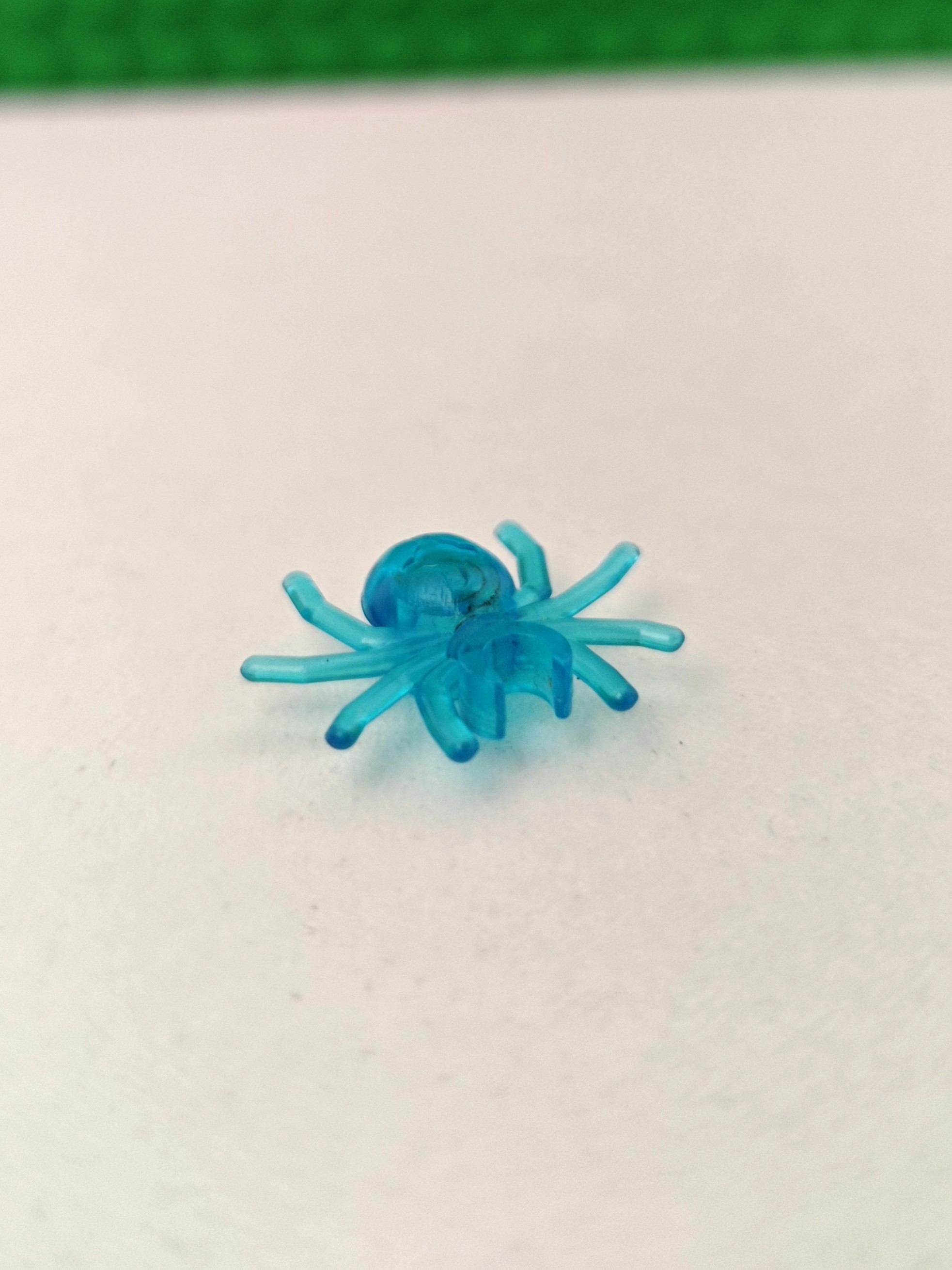 Spider with Round Abdomen and Clip 30238