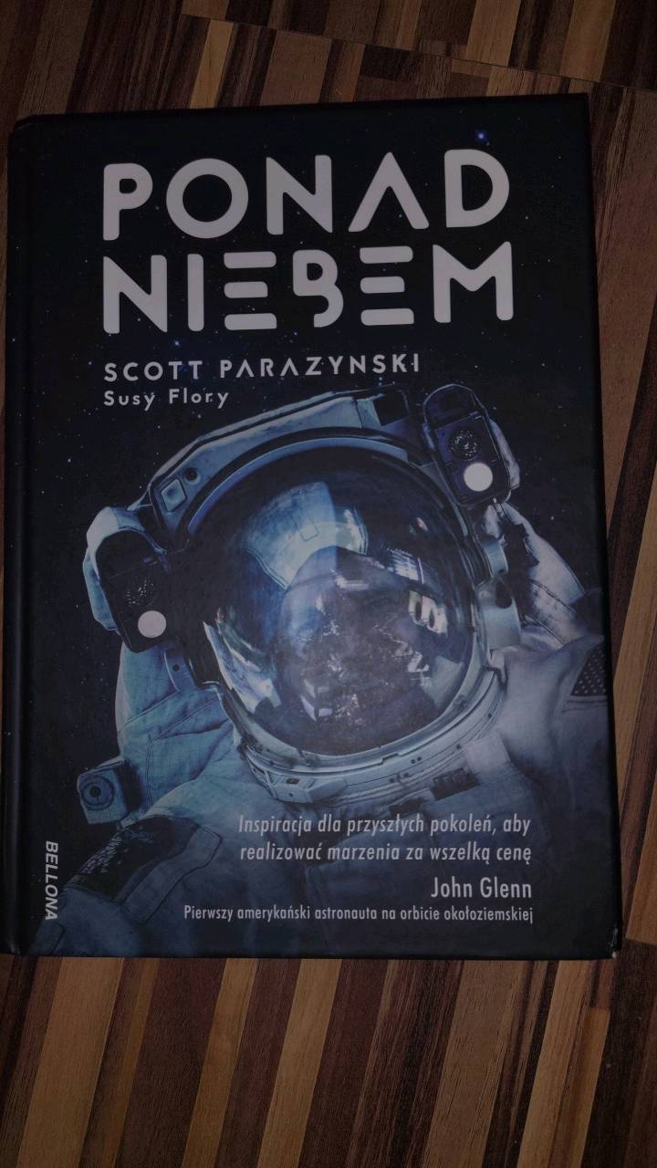 Ponad Niebem