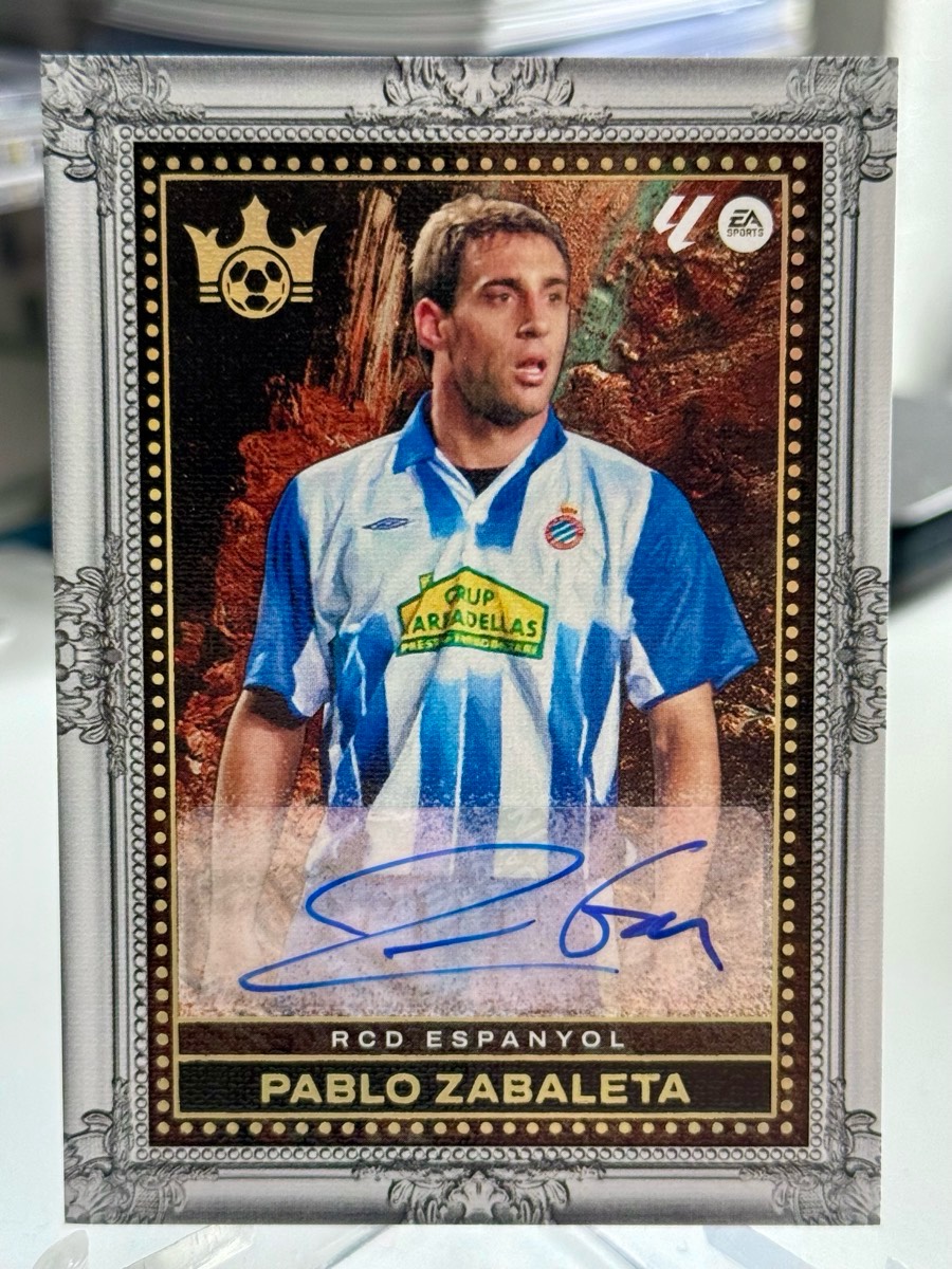 Pablo Zabaleta RCD Espanyol numerowana 02/10 karta z autografem Panini Pitch Kings Legacy Portrait Signatures