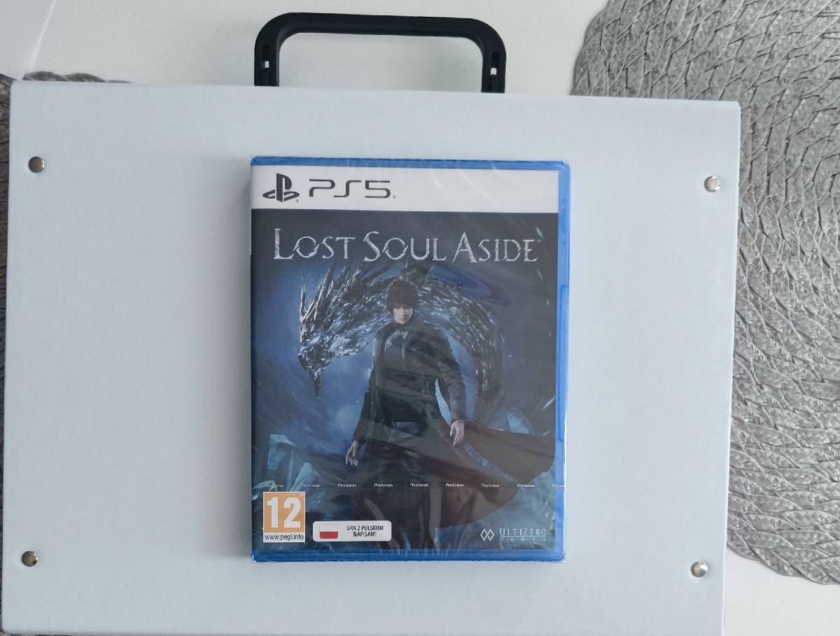 Folia Lost Soul Aside