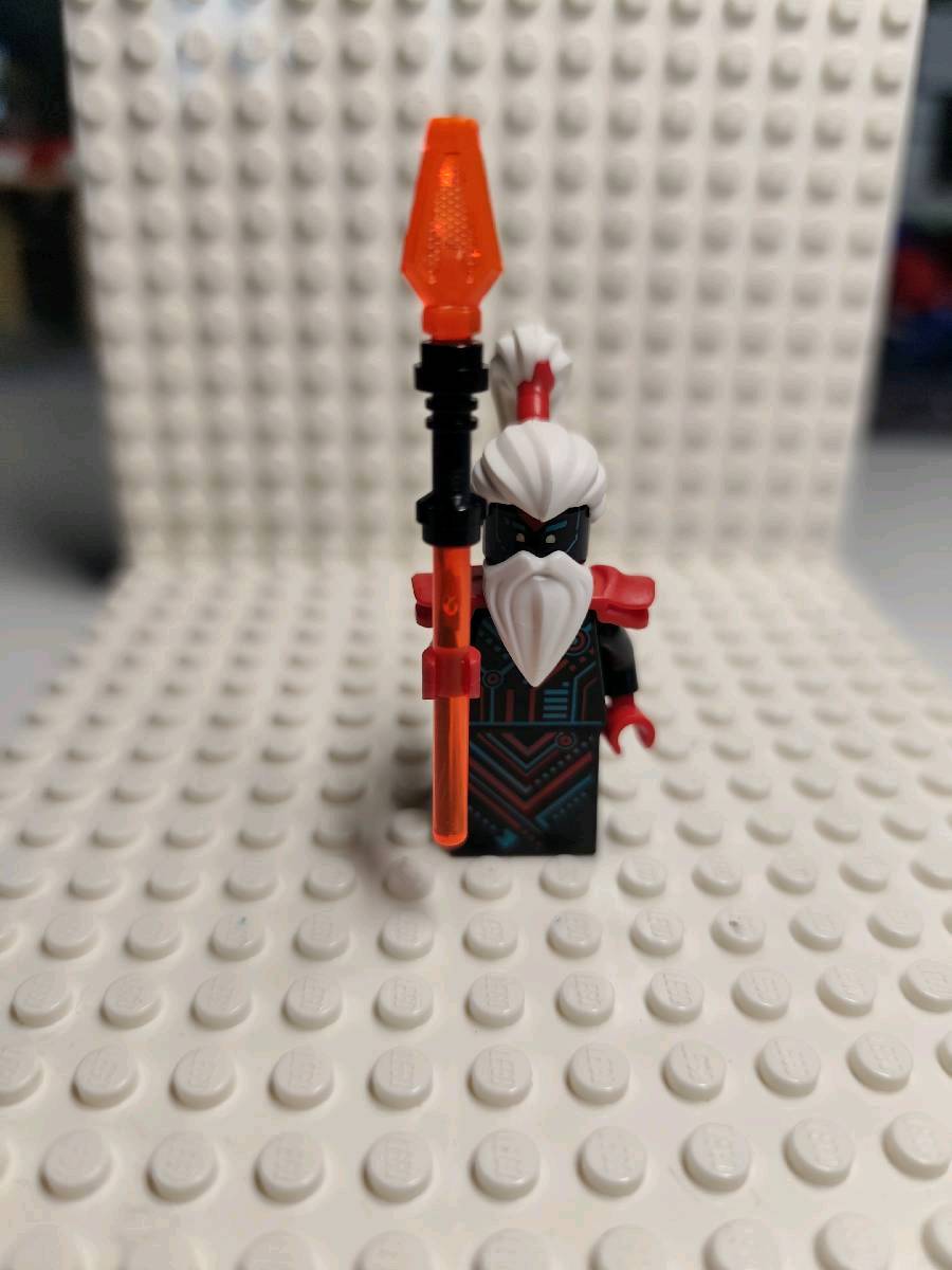 LEGO Ninjago Unagami (njo0593) – Trans-Neon Orange Base