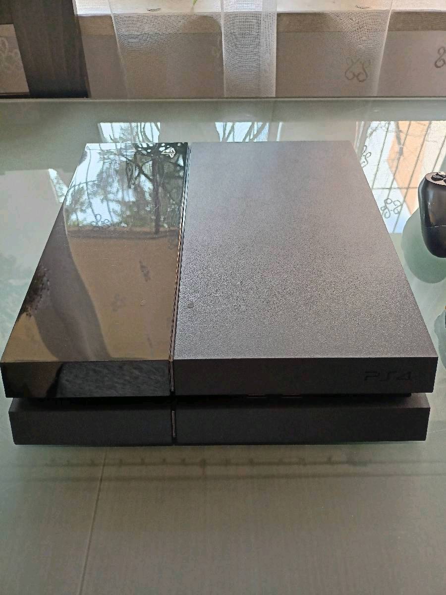 PlayStation 4 PS4