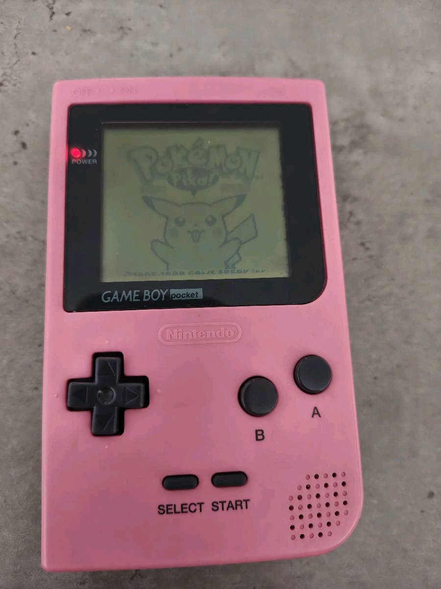 Game Boy Pocket