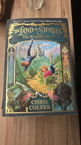 The Land of Stories: The Wishing Spell