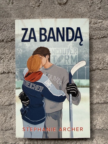 Za bandą