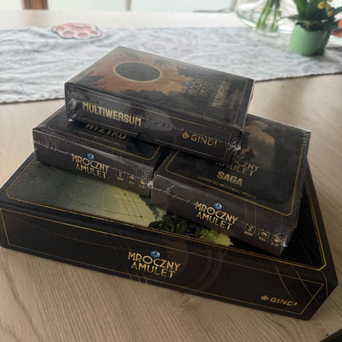 Zestaw: Mroczny Amulet grą podstawowa +3