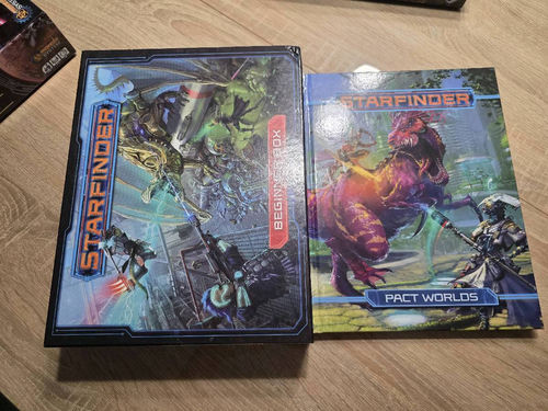 Zestaw: Starfinder Beginner Box +1