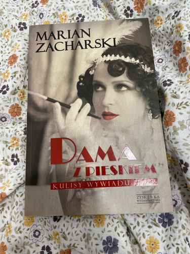 Dama z pieskiem