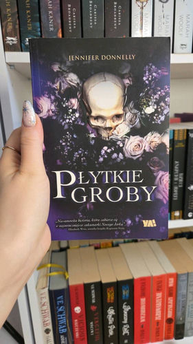 Płytkie groby