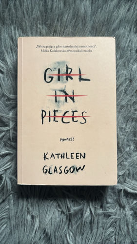 Girl in pieces