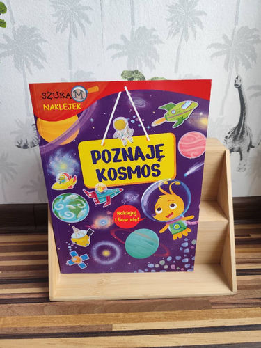 Poznaję kosmos szukam naklejek książka o kosmosie 