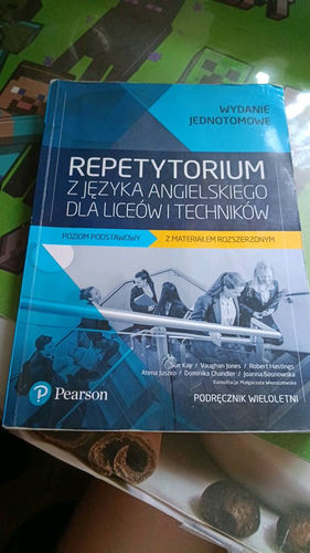 Repetytorium z języka angielskiego dla liceów i techników : poziom podstawowy z materiałem rozszerzonym : wydanie jednotomowe