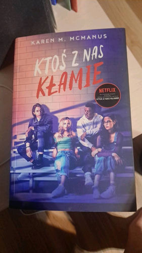Ktoś z nas kłamie