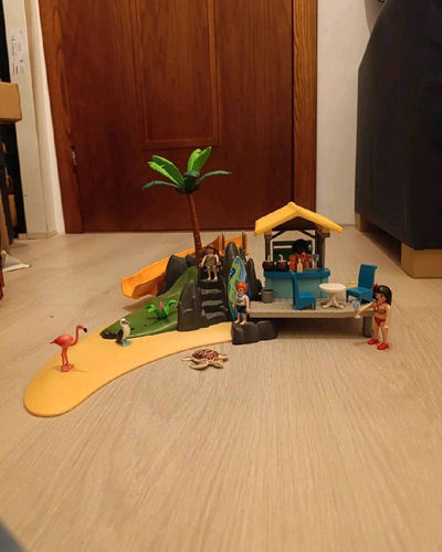 Playmobil zestaw Family Fun 6179 Karaibska wyspa z barem na plaży 