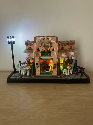 LEGO 10362 Icons Francuska kawiarenka