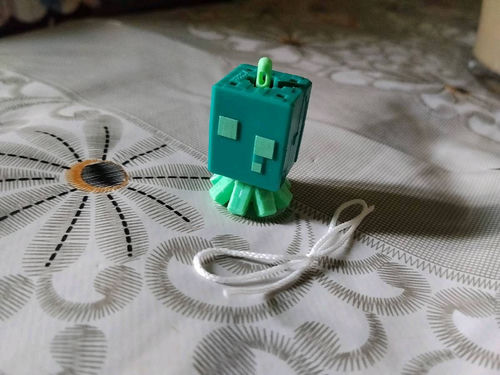 Zabawka dla dzieci Kinder joy niespodzianka figurka Minecraft 