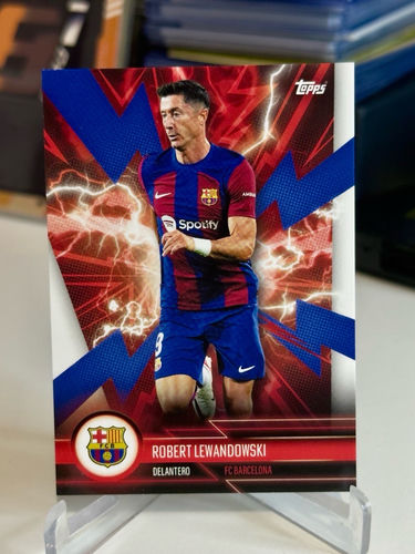 Topps 2023 FC Barcelona trading card, Robert Lewandowski, card BARE-4