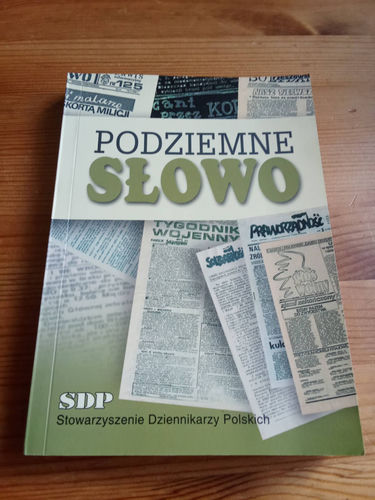 Binder Elżbieta - Podziemne słowo