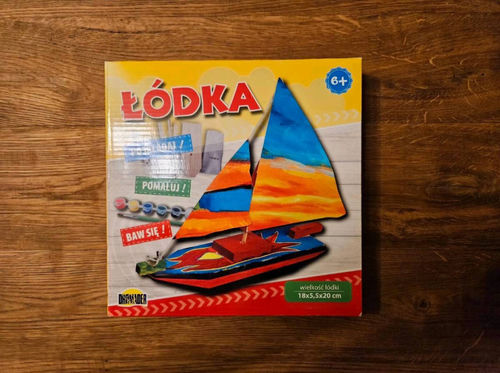Łódka do składania z drewna