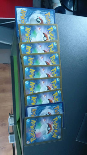 Japoński zestaw kart pokemon