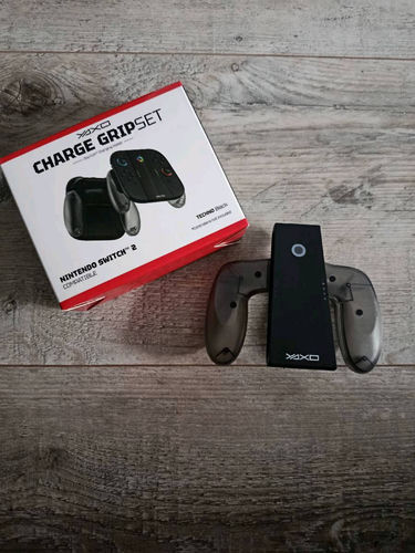 Yaxo Charge Grip