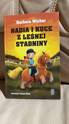 Nadia i kuce z Leśnej Stadniny