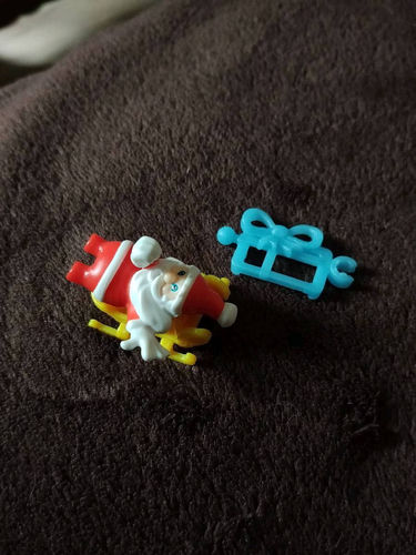 Zabawka dla dzieci Kinder niespodzianka figurka święty Mikołaj 