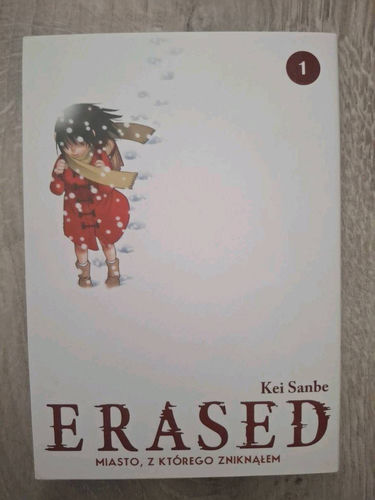 Erased : miasto, z którego zniknąłem - Tom 1