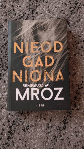 Nieodgadniona R. Mróz
