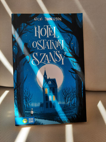 Hotel ostatniej szansy, Nicki Thornton