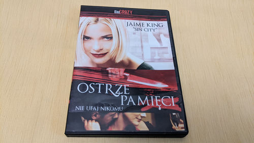 Ostrze pamięci : nie ufaj nikomu