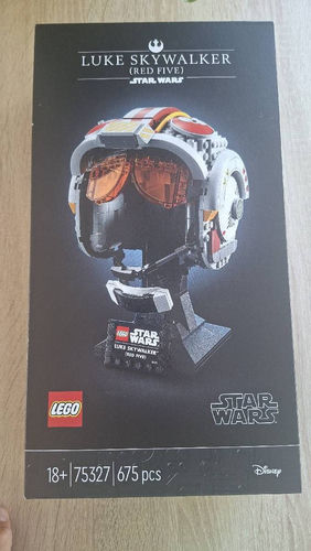 Lego Star Wars 75327 Hełm Luka Skywalkera - czerwony pięć 