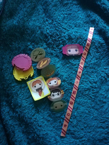 Zabawka dla dzieci Kinder joy niespodzianka figurka Harry Potter 