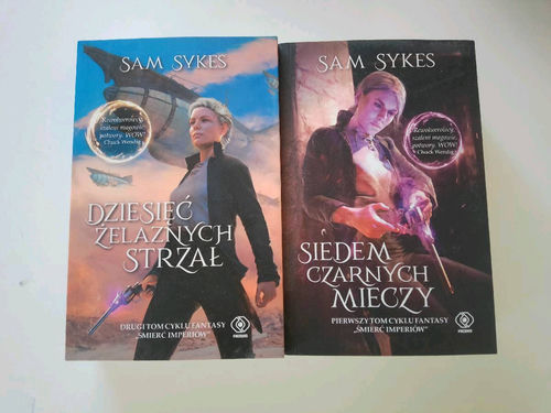 Siedem czarnych mieczy.