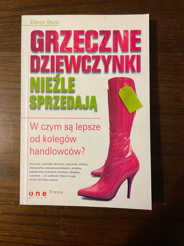 Grzeczne dziewczynki nieźle sprzedają 